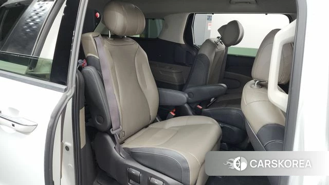 Kia The New Carnival 4th Generation 2024 Белый из Кореи, фото 2