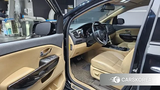 Kia The New Carnival 2020 Черный из Кореи, фото 2