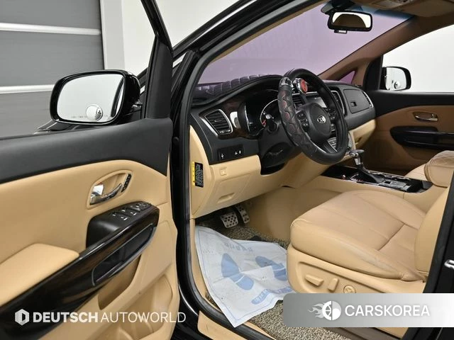 Kia The New Carnival 2018 Черный из Кореи, фото 2