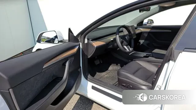 Tesla Model 3 2022 Белый из Кореи, фото 2