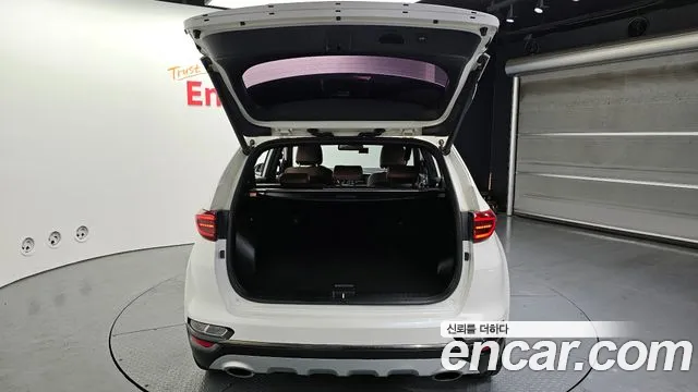 Kia Sportage The Bold 2018 Белый из Кореи, фото 2