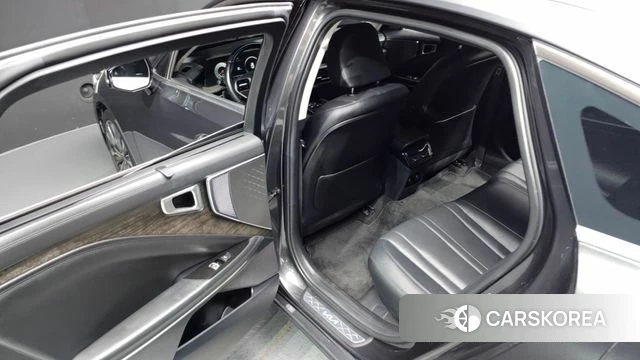 Kia K8 2023 Серый из Кореи, фото 2