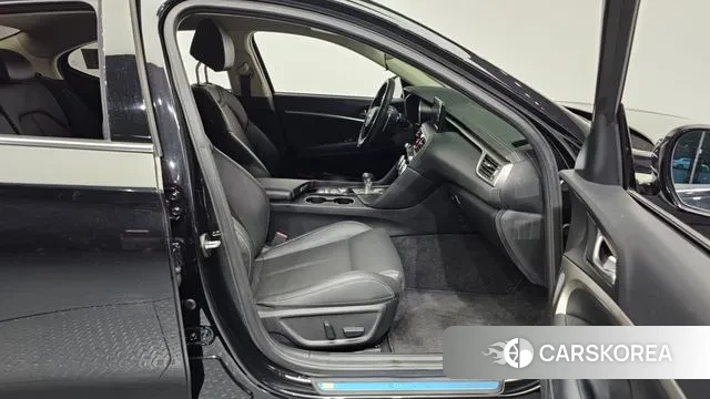 Genesis The New G70 2021 Черный из Кореи, фото 2