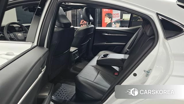 Toyota Camry (XV80) 2026 Белый из Кореи, фото 2