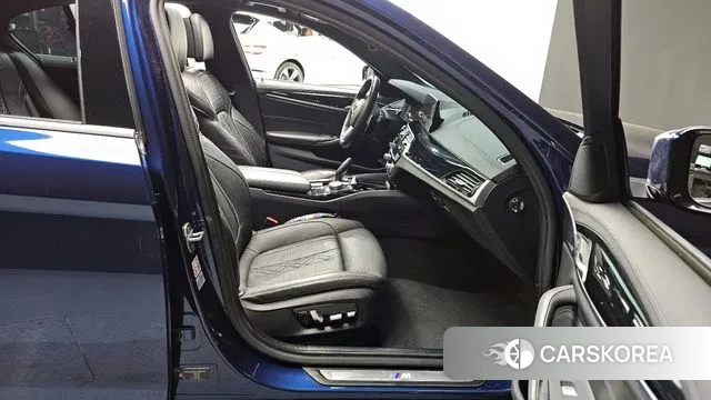 BMW 5 Series (G30) 2020 Синий из Кореи, фото 2