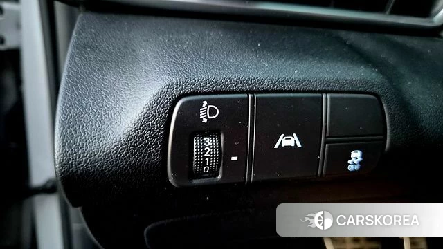 Hyundai Avante (CN7) 2020 Серебристо-серый из Кореи, фото 2