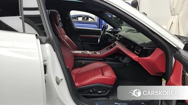 Porsche Taycan 2022 Белый из Кореи, фото 2