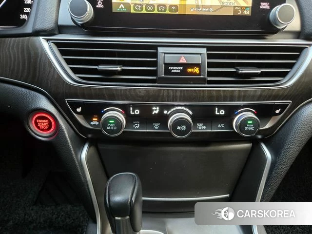 Honda Accord 10th Generation 2019 Белый из Кореи, фото 2