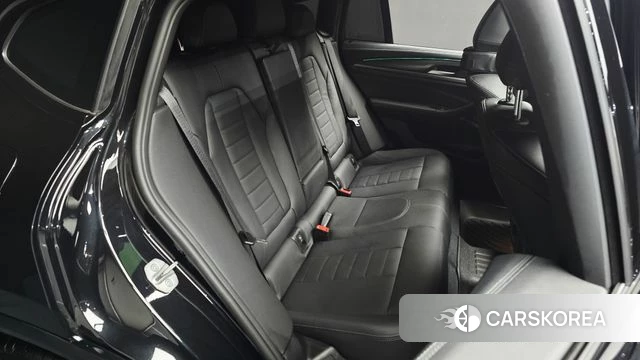 BMW X4 (G02) 2024 Черный из Кореи, фото 2