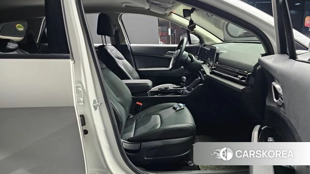 Kia Sportage 5th Generation 2023 Белый из Кореи, фото 2