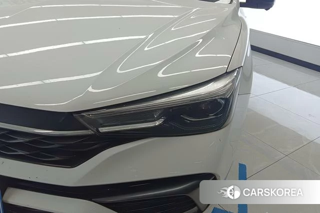 Roewe i5 2021 Белый из Китая, фото 2