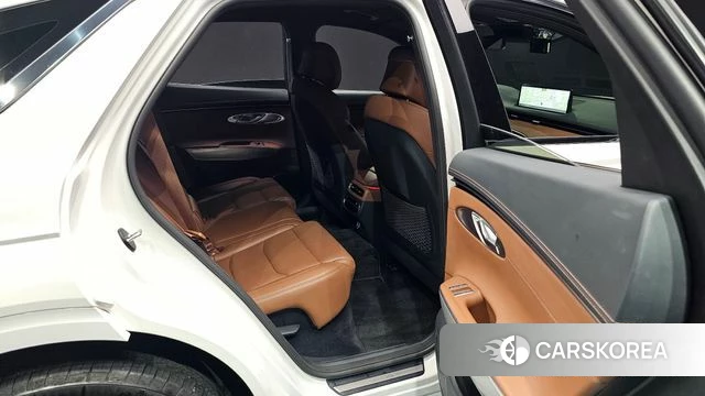 Genesis GV70 2022 Белый из Кореи, фото 2