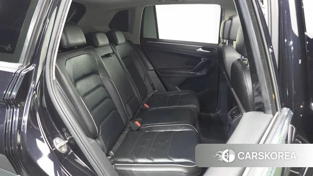 Volkswagen Tiguan second Generation 2018 Черный из Кореи, фото 2