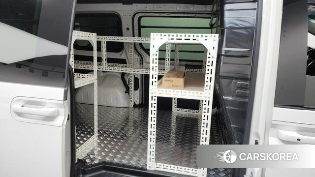 Hyundai Staria 2025 Белый из Кореи, фото 2