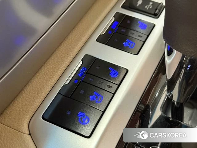 Toyota Land Cruiser (imported) 2020 Черный из Китая, фото 2