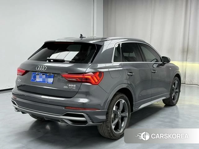 Audi Q3 2022 Темно-серый из Китая, фото 2