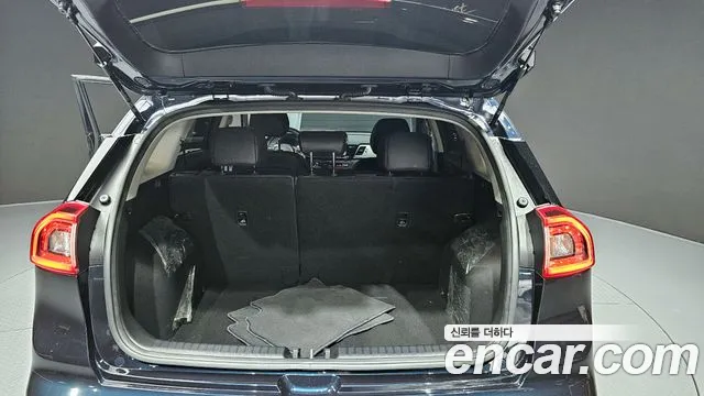 Kia Niro 2018 Синий из Кореи, фото 2