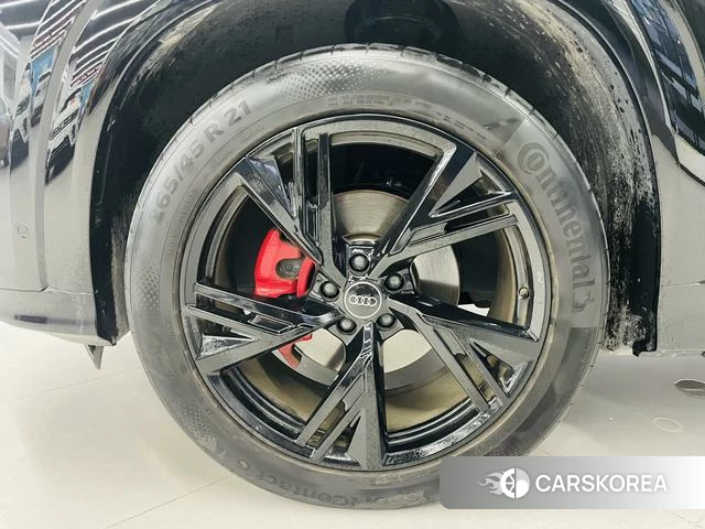 Audi Q6 2024 Черный из Китая, фото 2