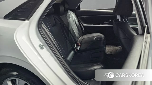 Hyundai Avante (CN7) 2021 Белый из Кореи, фото 2