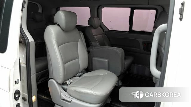 Hyundai The New Grand Starex 2018 Белый из Кореи, фото 2
