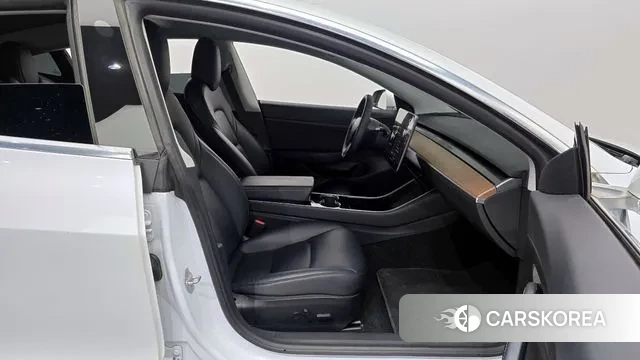 Tesla Model 3 2020 Белый из Кореи, фото 2