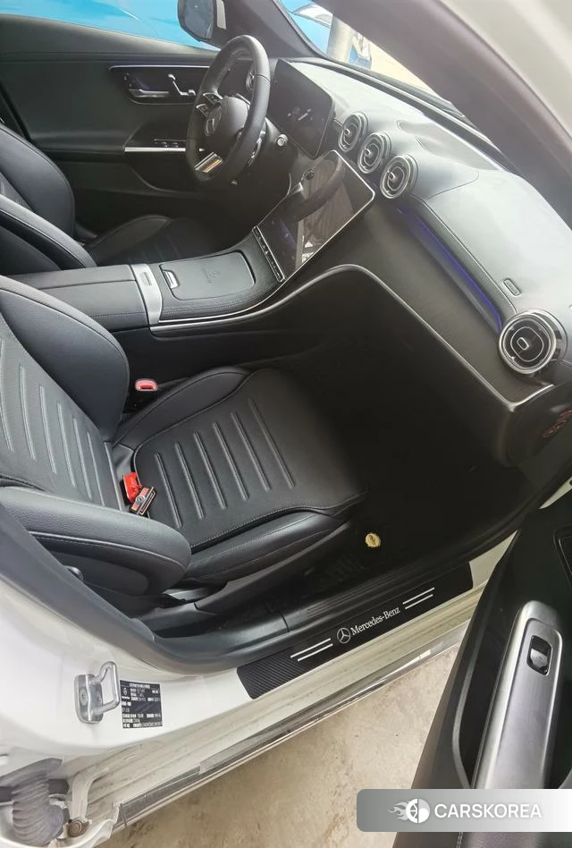 Mercedes-Benz Class C 2024 Белый из Китая, фото 2