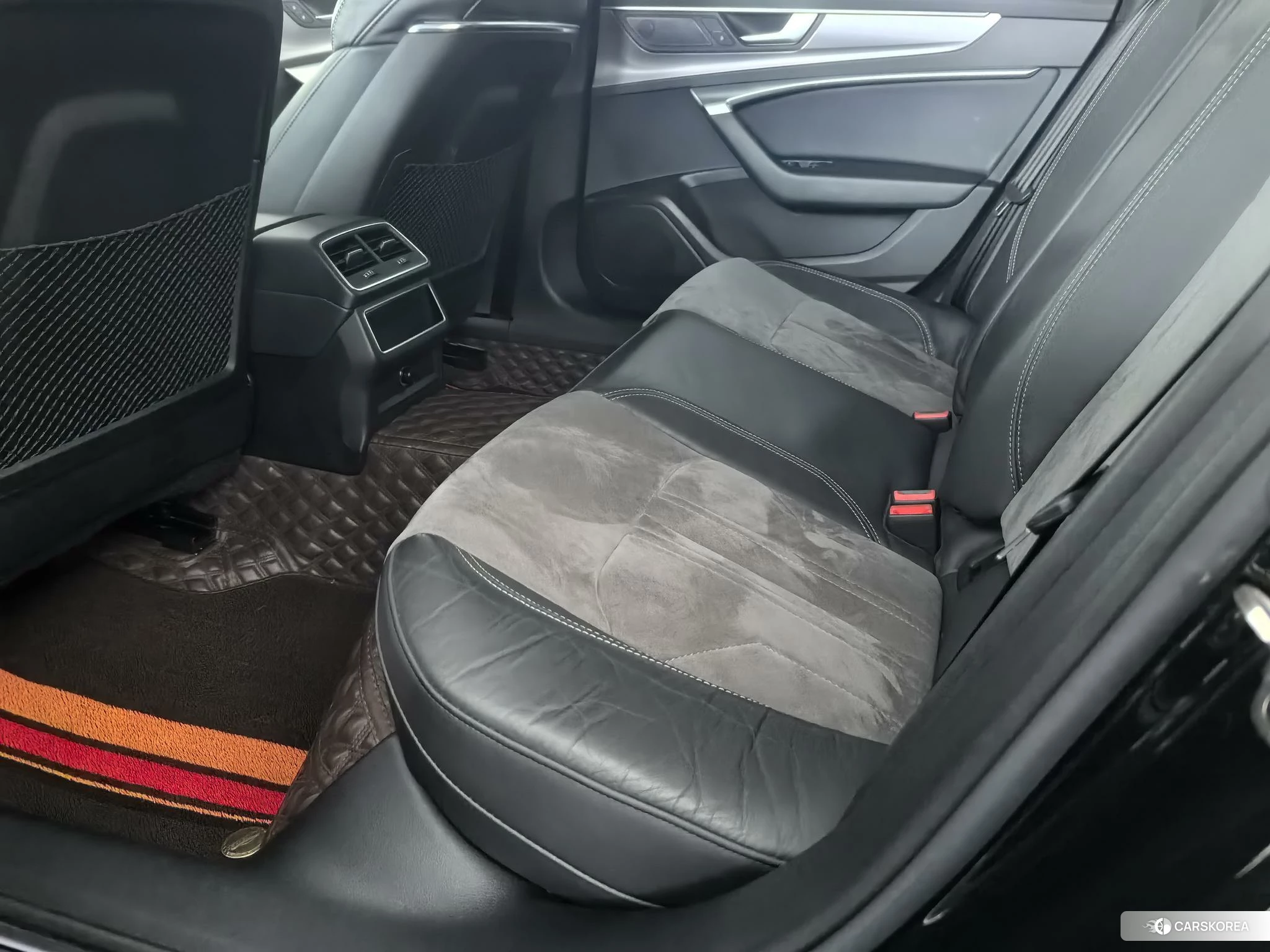 Audi A6L 2020 Черный из Китая, фото 2