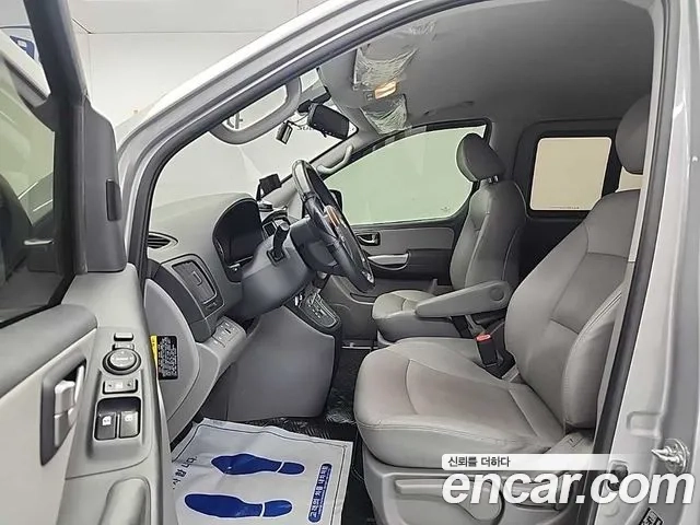 Hyundai The New Grand Starex 2018 Серебристо-серый из Кореи, фото 2