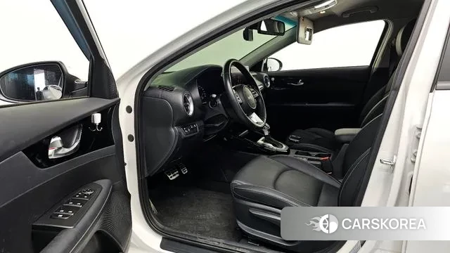 Kia The New K3 2nd generation 2023 Белый из Кореи, фото 2