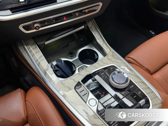 BMW X7 (G07) 2023 Серый из Кореи, фото 2