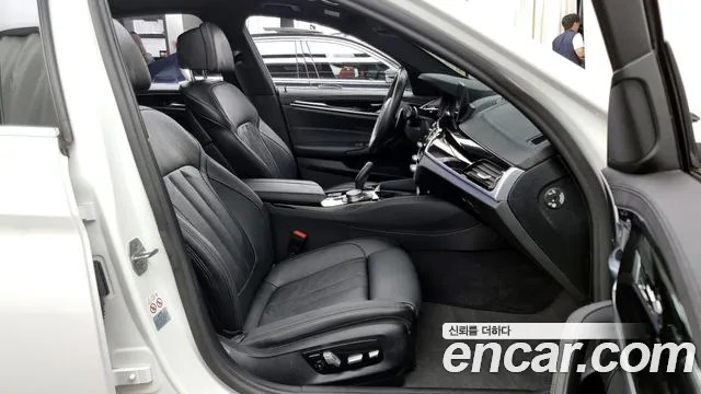 BMW 5 Series (G30) 2020 Белый из Кореи, фото 2