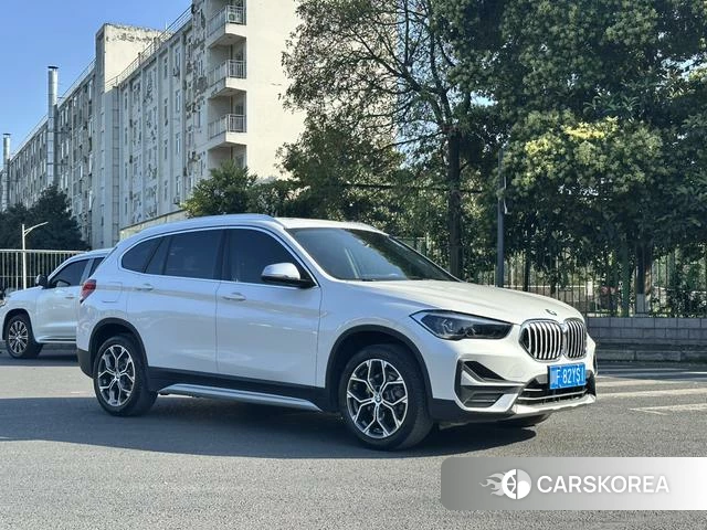 BMW X1 2022 Белый из Китая, фото 2