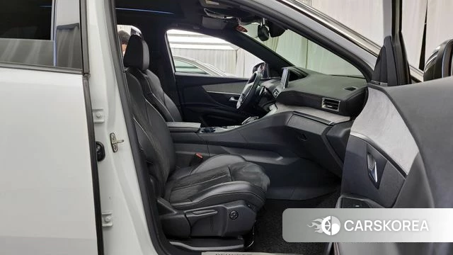Peugeot 3008 second generation 2019 Белый из Кореи, фото 2