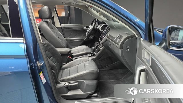 Volkswagen Tiguan Allspace 2020 Синий из Кореи, фото 2