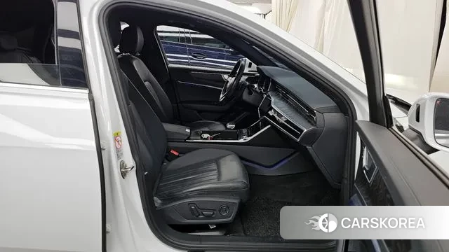 Audi A6 (C8) 2021 Белый из Кореи, фото 2