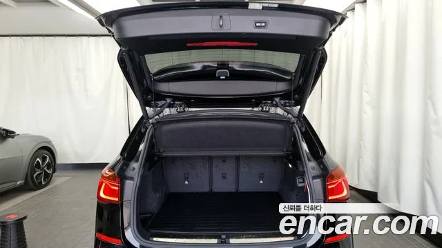 BMW X1 (F48) 2019 Черный из Кореи, фото 2