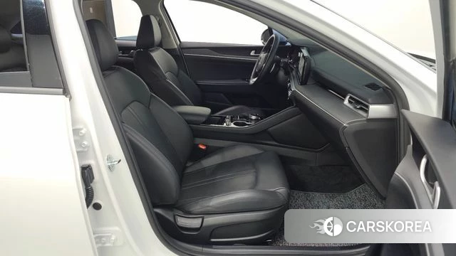 Kia K5 3rd generation 2023 Белый из Кореи, фото 2