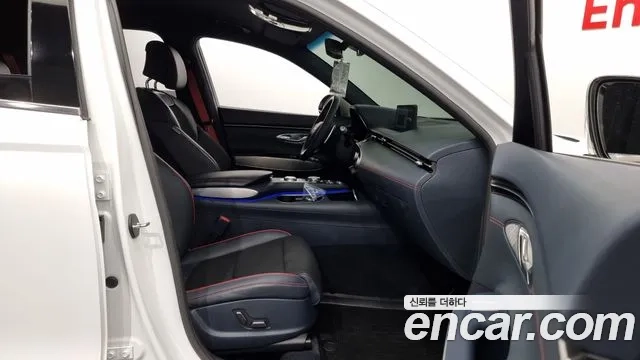 Genesis GV70 2021 Белый из Кореи, фото 2