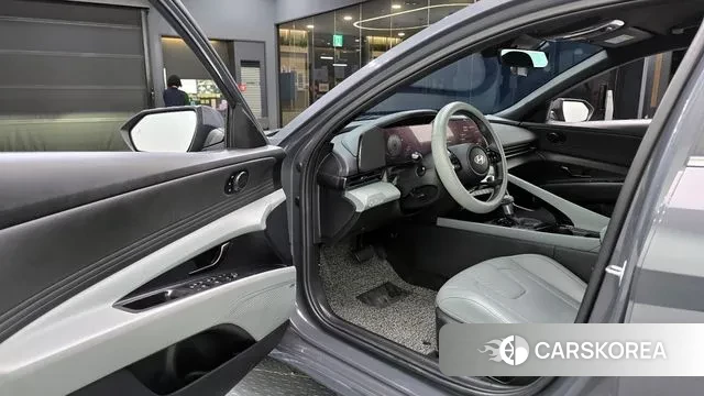 Hyundai The New Avante (CN7) 2024 Серый из Кореи, фото 2