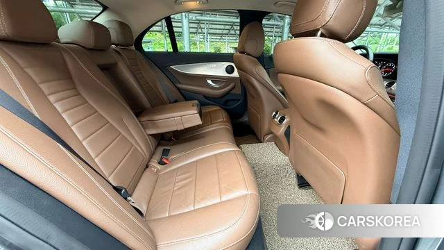 Mercedes-Benz E-Class W213 2019 Серый из Кореи, фото 2