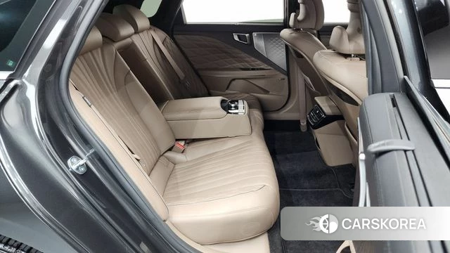 Kia K8 2024 Серый из Кореи, фото 2