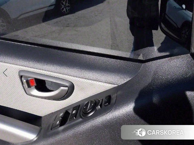 Hyundai The New Grand Starex 2020 Серебристо-серый из Кореи, фото 2
