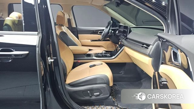 Kia Carnival 4th generation 2022 Черный из Кореи, фото 2