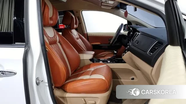 Kia The New Carnival 2019 Белый из Кореи, фото 2