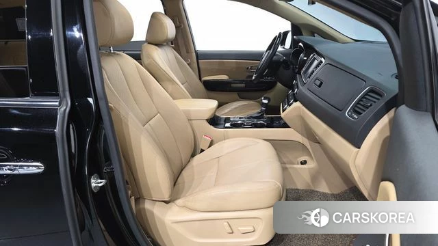 Kia The New Carnival 2019 Черный из Кореи, фото 2