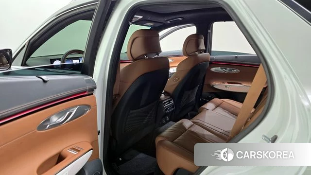 Genesis GV70 2025 Белый из Кореи, фото 2