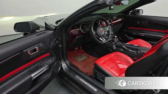 Ford Mustang 2018 Серый из Кореи, фото 2