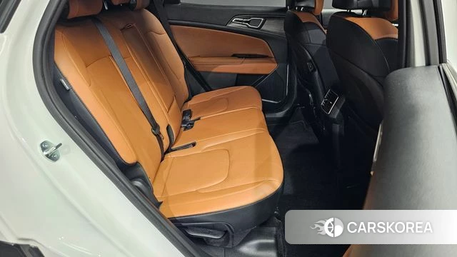 Kia Sportage 5th Generation 2023 Белый из Кореи, фото 2