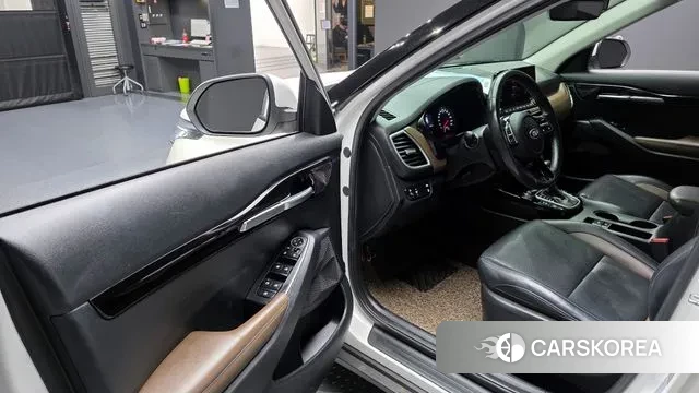 Kia Seltos 2021 Белый из Кореи, фото 2