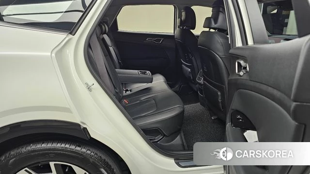 Kia Sportage 5th Generation 2023 Белый из Кореи, фото 2